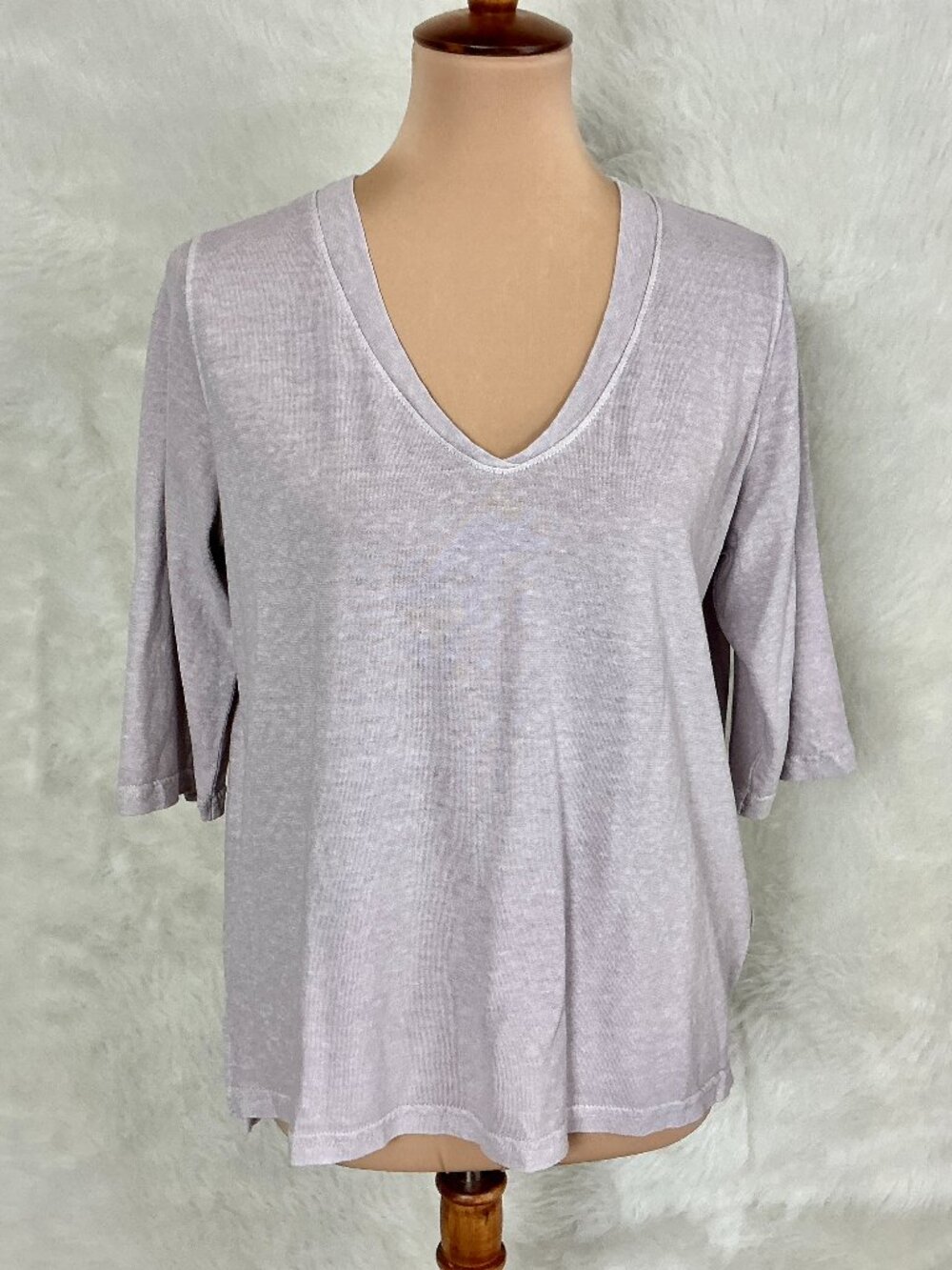 Poetry Fashion V-Neck Hemp Organic Cotton Short Sleeve Lavender Purple Top US 10